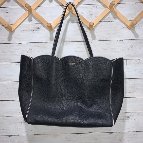 SOLD Kate Spade Rainn Scalloped Leather Tote - Picture 2 of 6